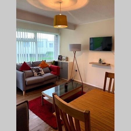 Cute Chalet Near The Beach Great Yarmouth Exterior photo